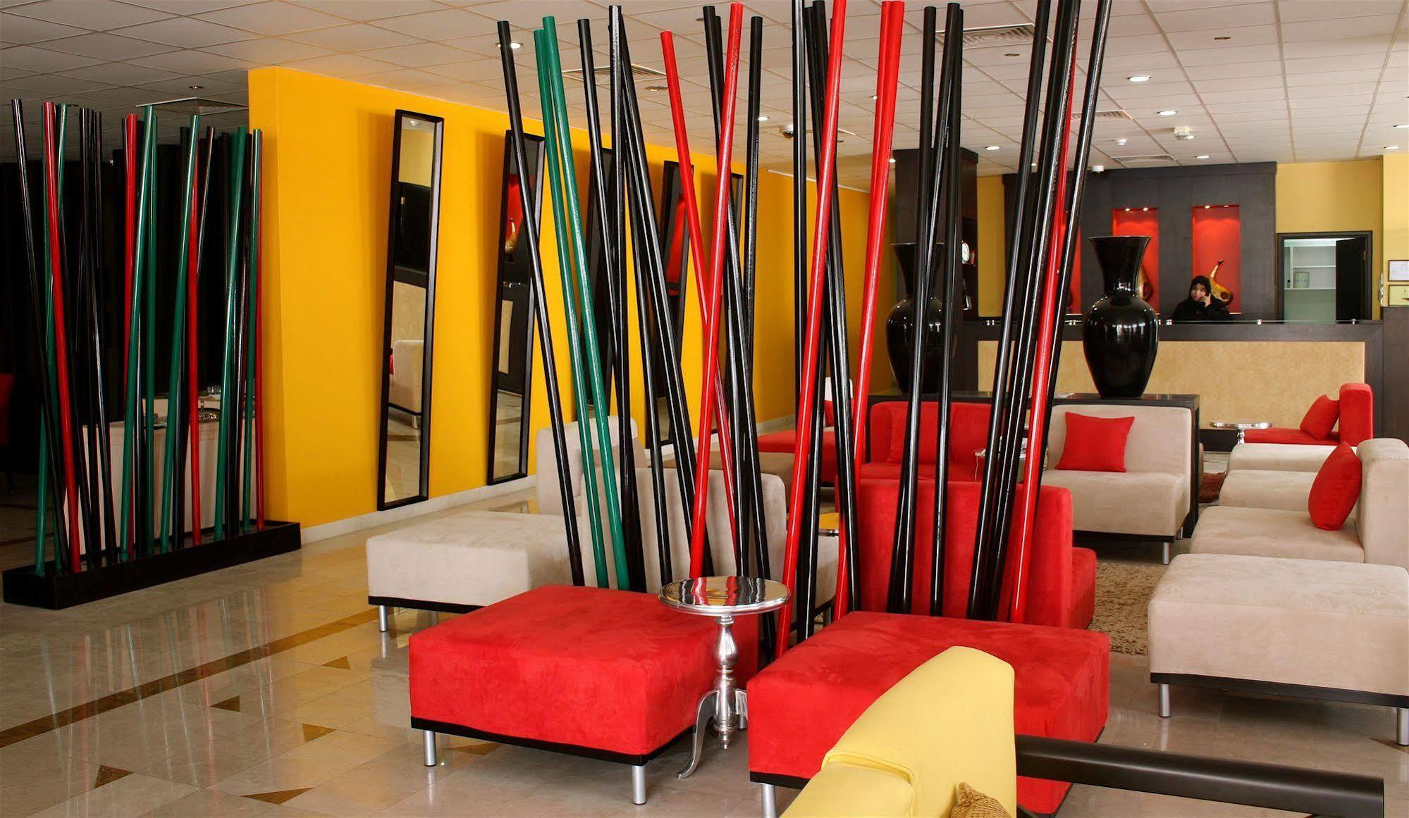 Midan Hotel Suites Muscat Eksteriør bilde