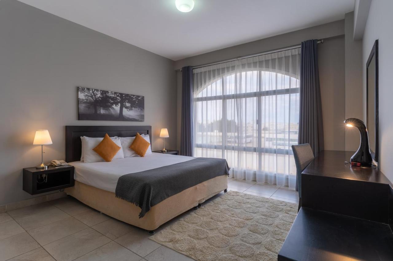 Midan Hotel Suites Muscat Eksteriør bilde